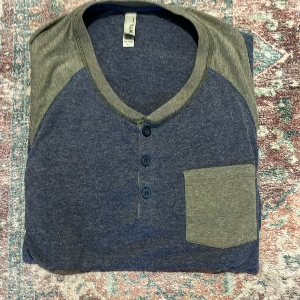 Two-Tone MTL 3 Button T-Shirt